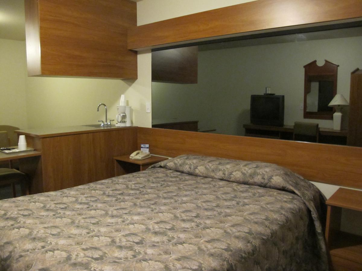 Eagle River Microtel Anchorage Exterior photo